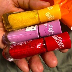 25 Sesame Street™️& Sally Hansen™️Nail Polish Collaboration
